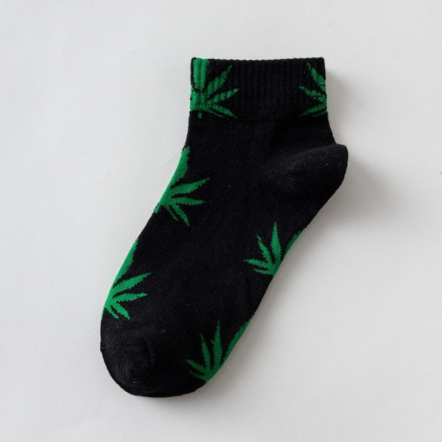 EU size 38-45 Short tube maple leaf socks hip hop socks men and