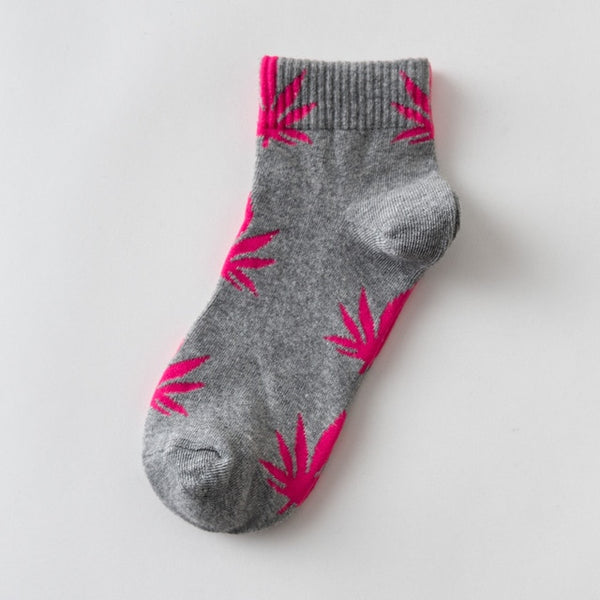 EU size 38-45 Short tube maple leaf socks hip hop socks men and