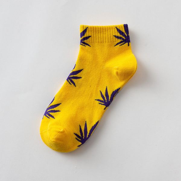 EU size 38-45 Short tube maple leaf socks hip hop socks men and