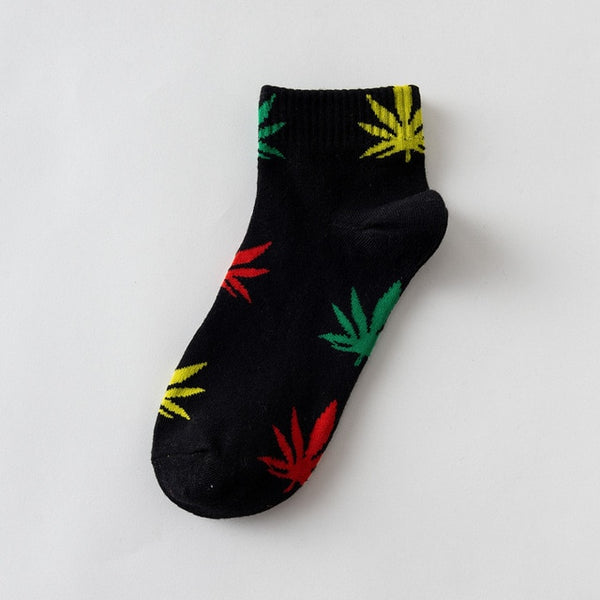 EU size 38-45 Short tube maple leaf socks hip hop socks men and