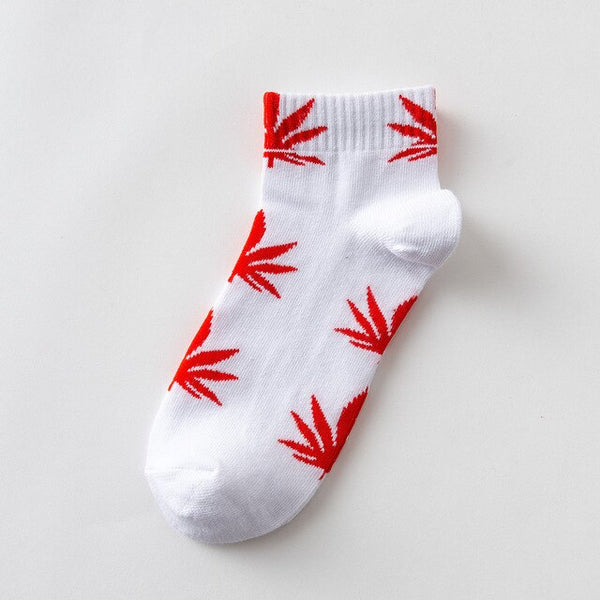 EU size 38-45 Short tube maple leaf socks hip hop socks men and