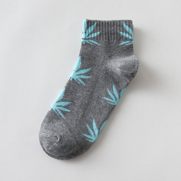 EU size 38-45 Short tube maple leaf socks hip hop socks men and