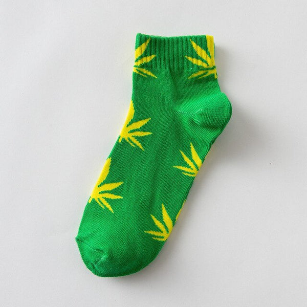 EU size 38-45 Short tube maple leaf socks hip hop socks men and